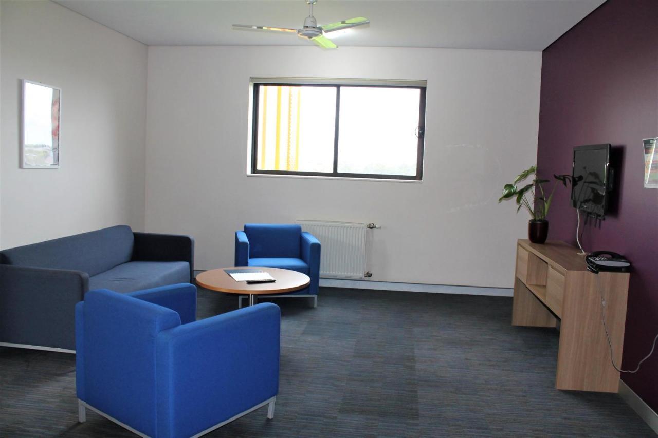 Western Sydney University Village - Penrith Buitenkant foto